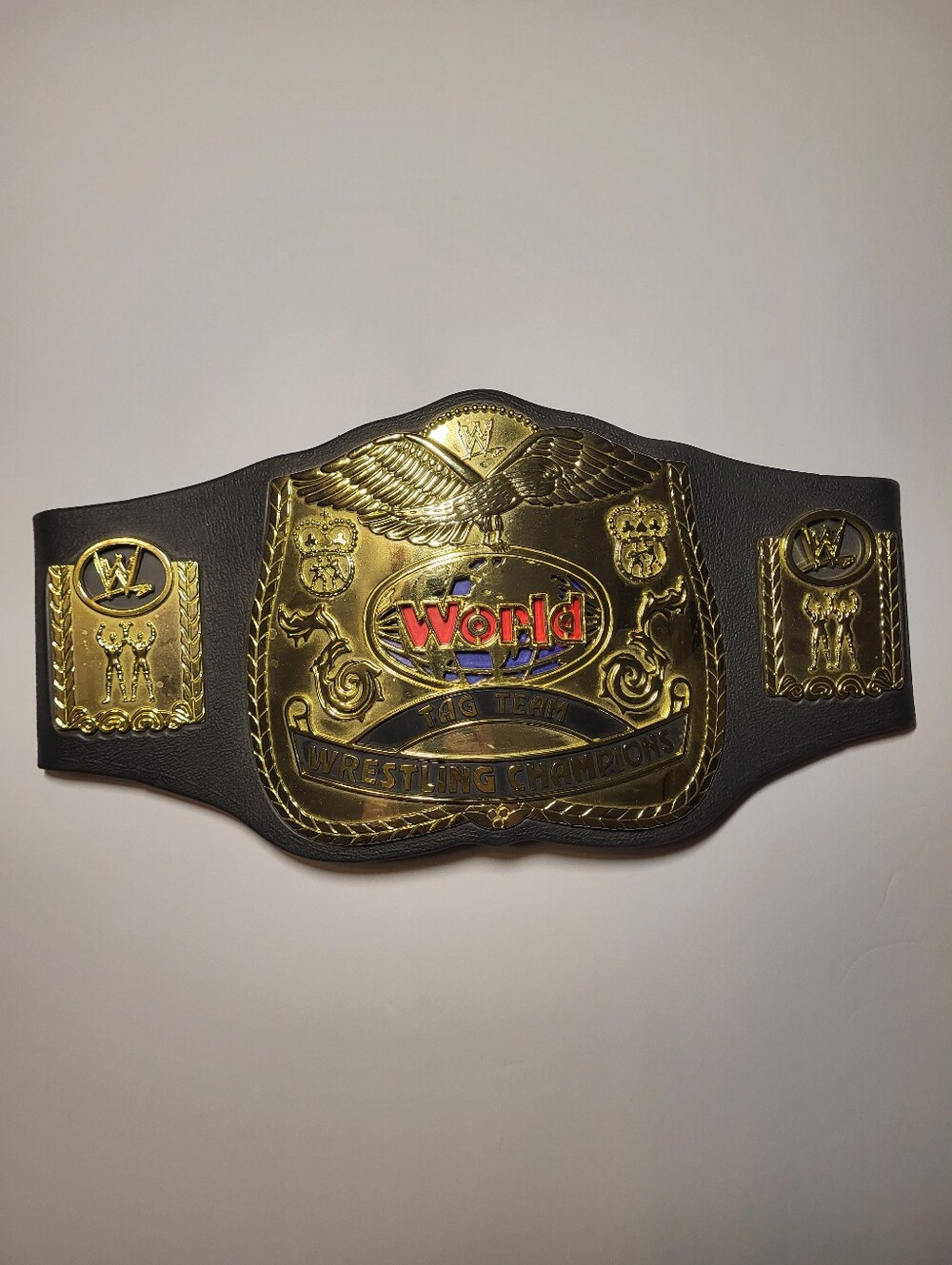 WWE World Tag Team Wrestling Championship Replica Belt, 2006
